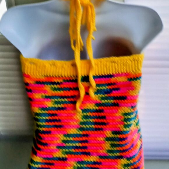 TANK TOP (MED) - Picture 2 of 2